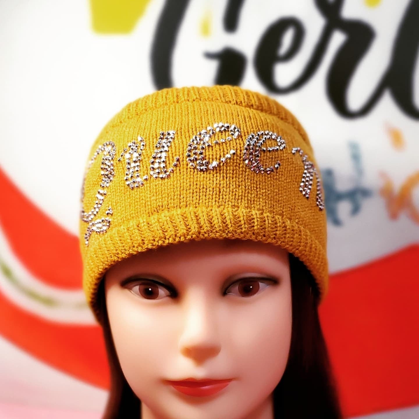 Winter Head "Queen" Cover
