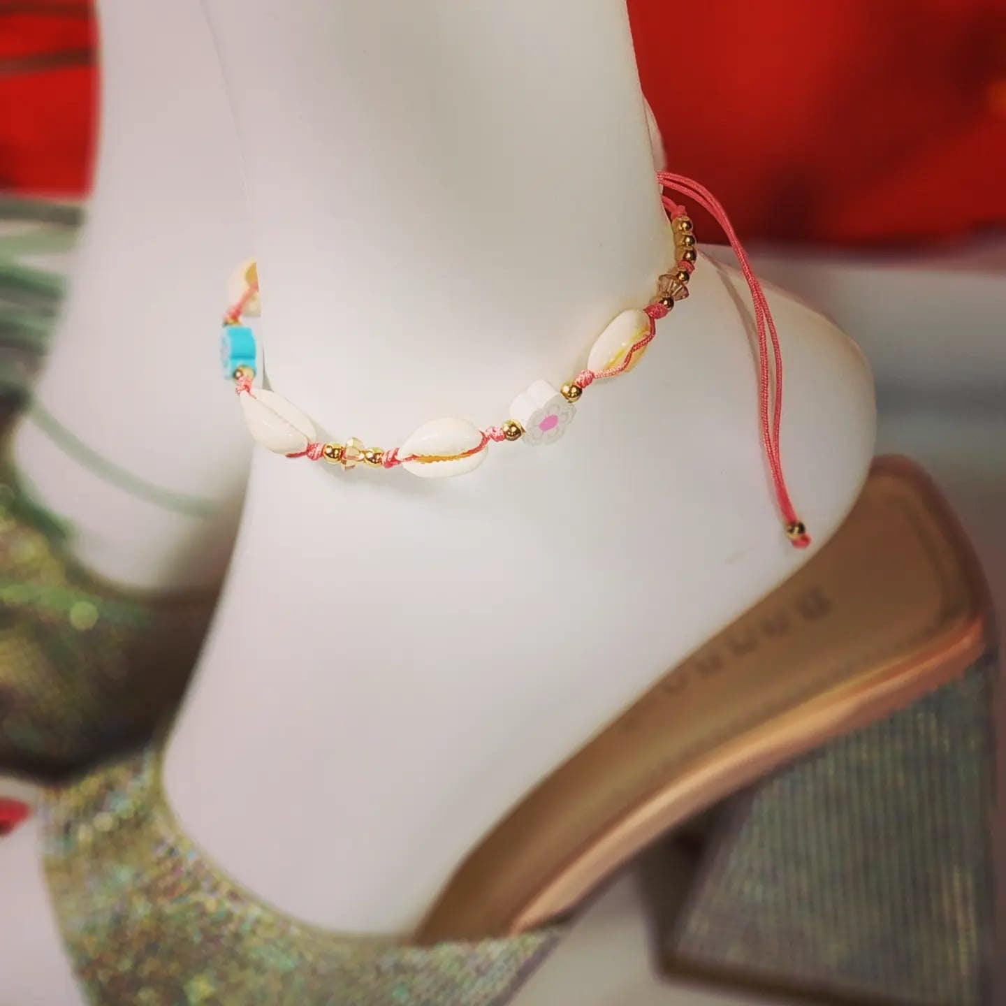 Adjustable Beaded with Seashells and Rubber Flowers Anklet