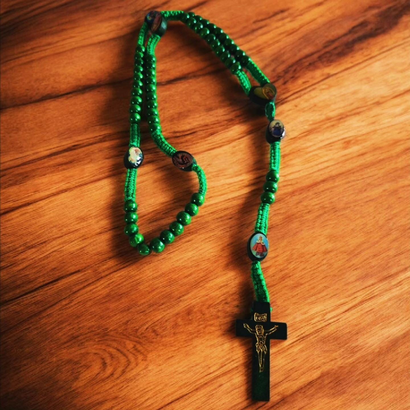 Beaded Rosary/Rosario