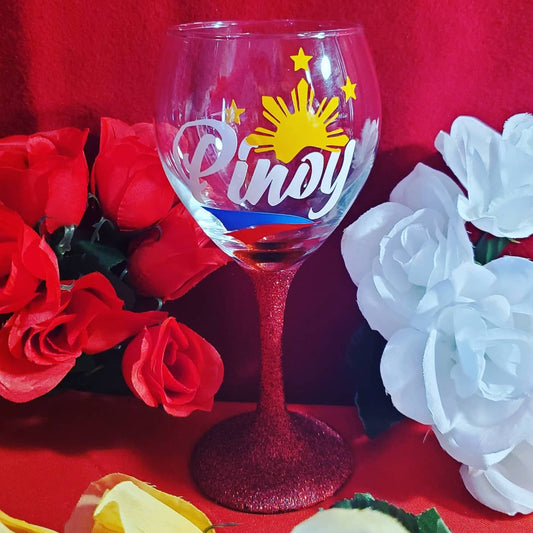 Personalized Glittered Wine Glass