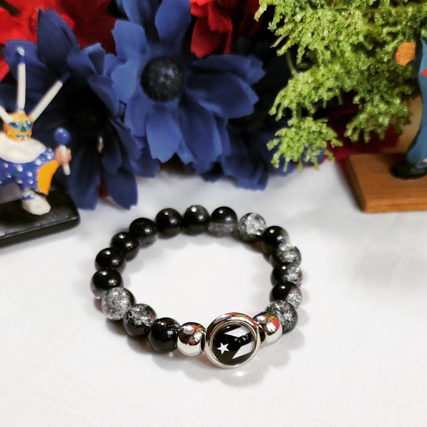 Black & White Puerto Rico Flag Adjustable Stretchable Beaded Bracelets